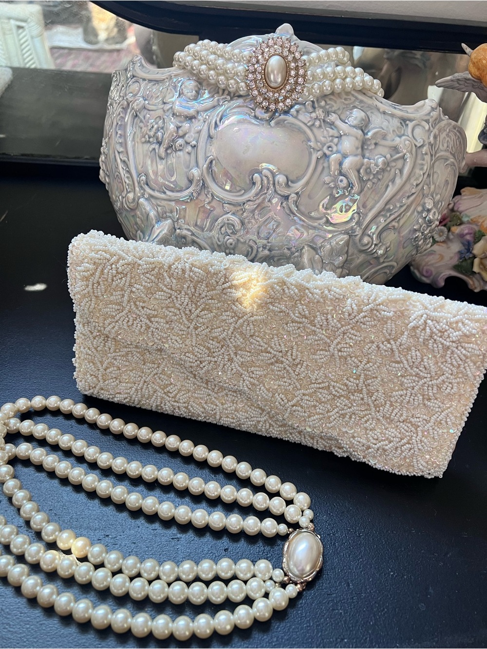 Elegant Pearl-Beaded Clutch Bag - Ivory